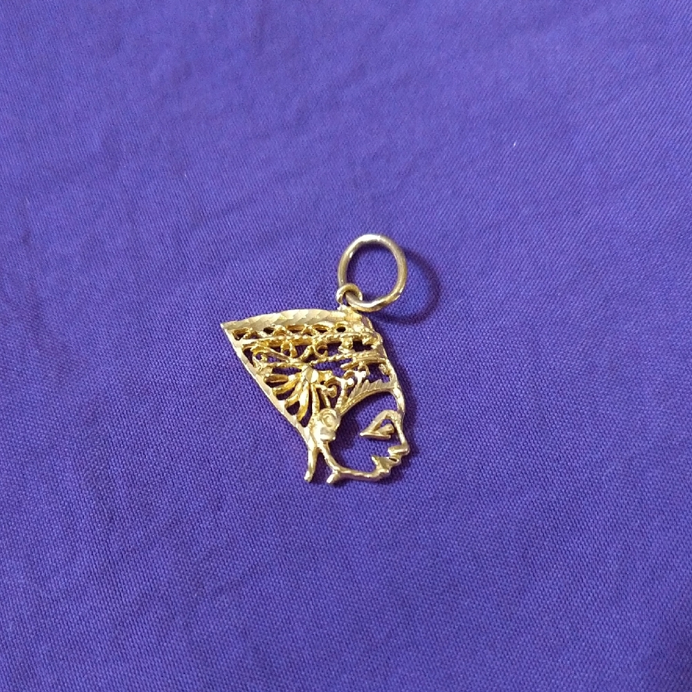 14K Egyptian Queen Pendant Charm